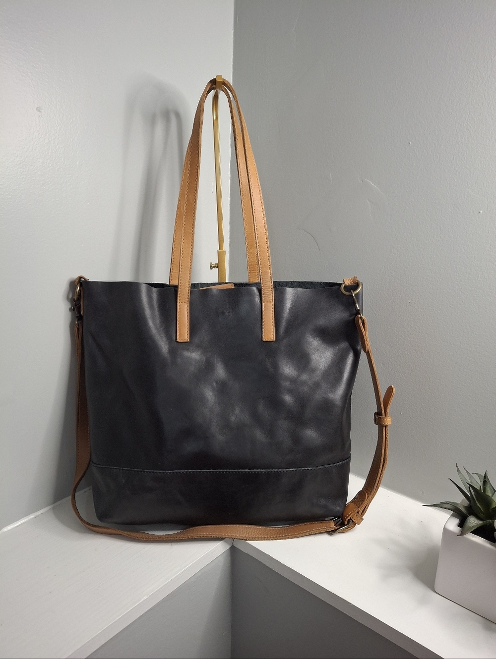 ABLE Albera Leather Tote Crossbody Bag EUC